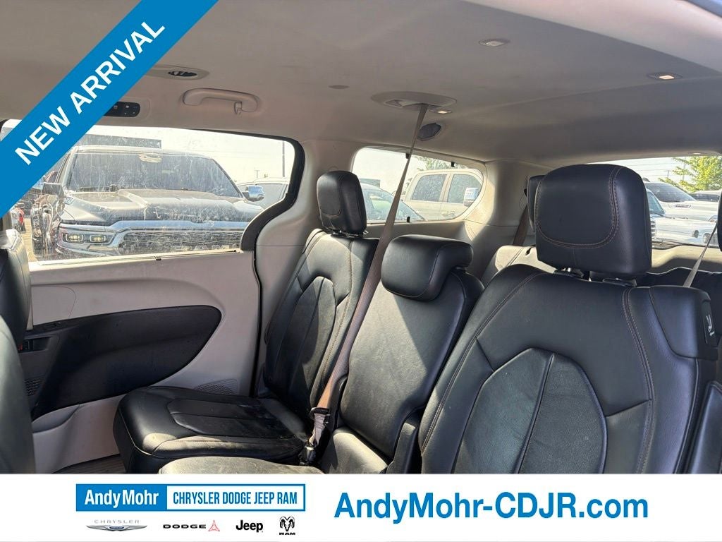 2017 Chrysler Pacifica Touring L