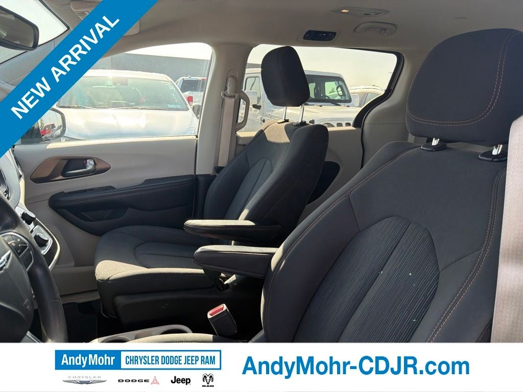 2017 Chrysler Pacifica LX