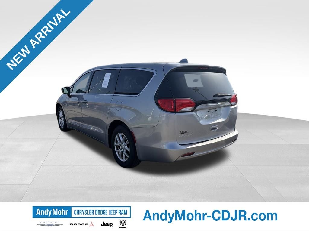 2017 Chrysler Pacifica LX