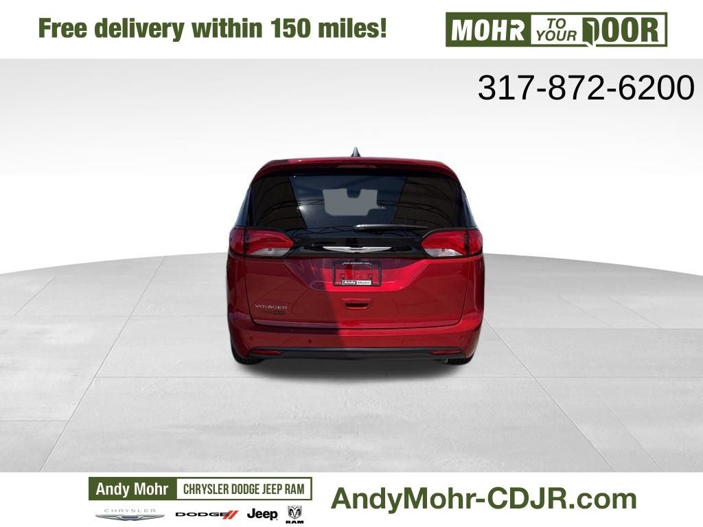 2026 Chrysler Voyager LX