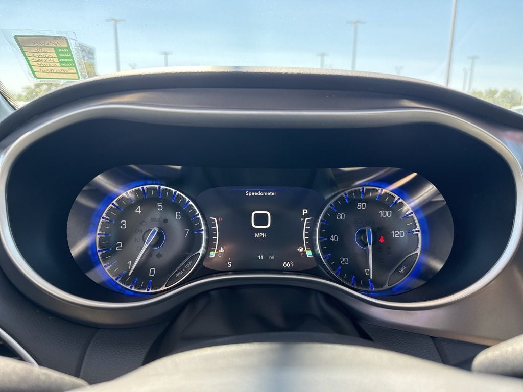 2026 Chrysler Voyager LX