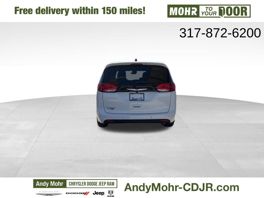 2026 Chrysler Voyager LX