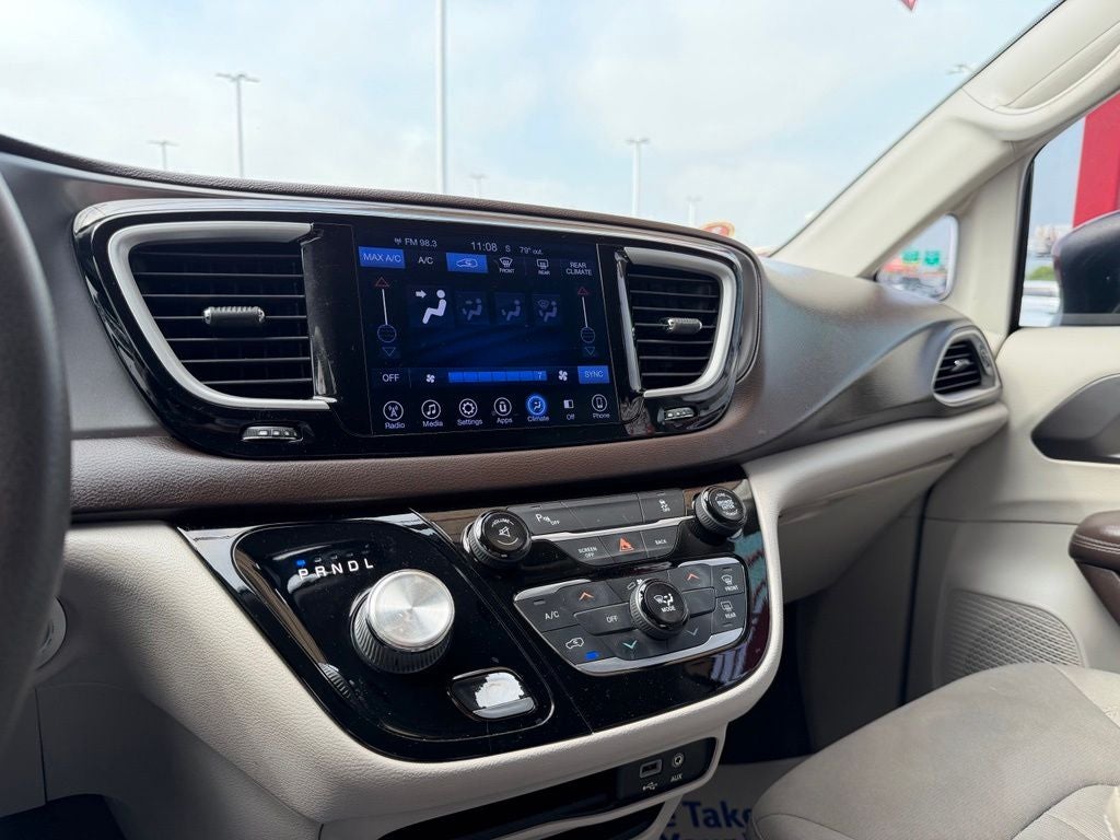 2017 Chrysler Pacifica Touring