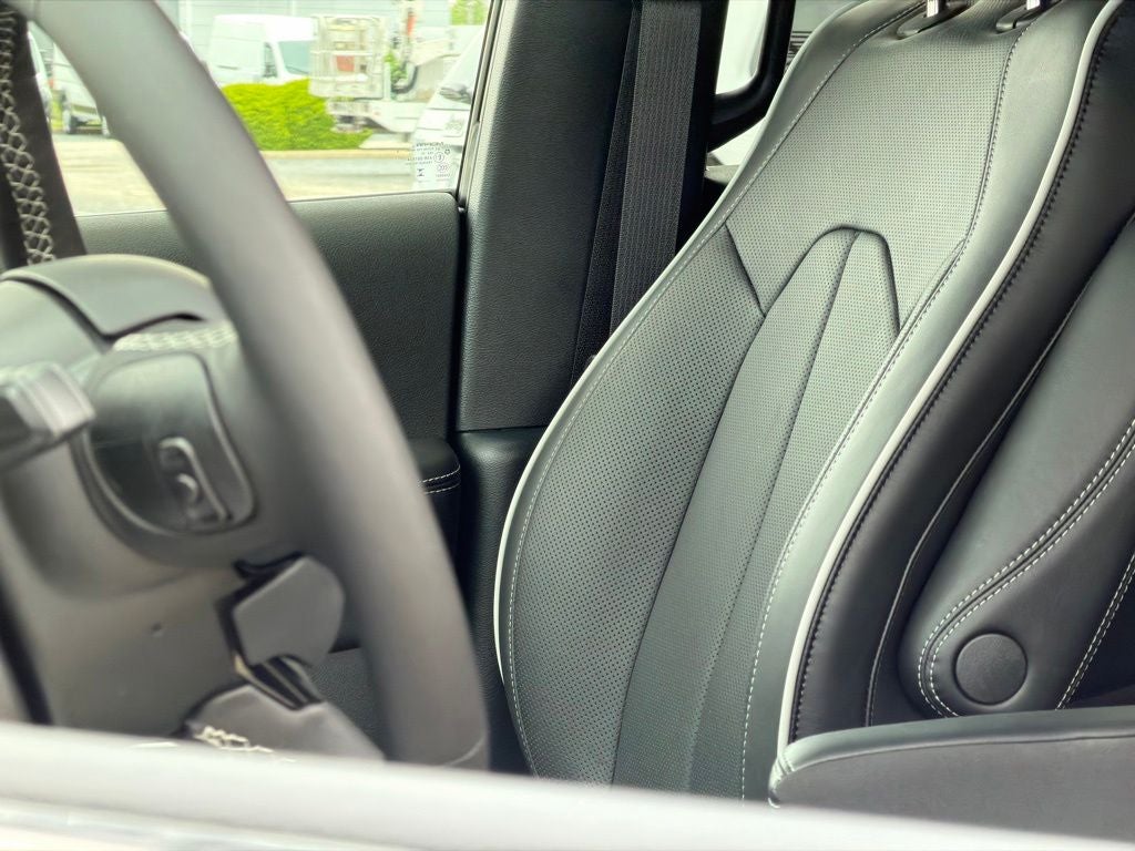 2027 Chrysler Pacifica Limited