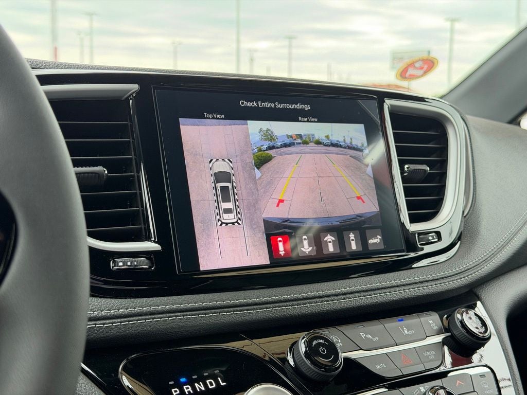2027 Chrysler Pacifica Limited