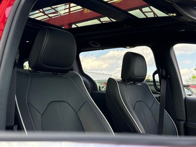 2027 Chrysler Pacifica Limited