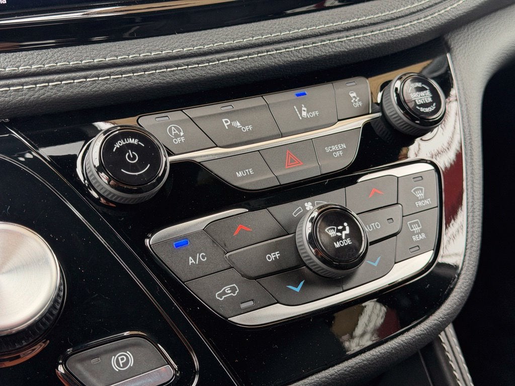 2027 Chrysler Pacifica Limited