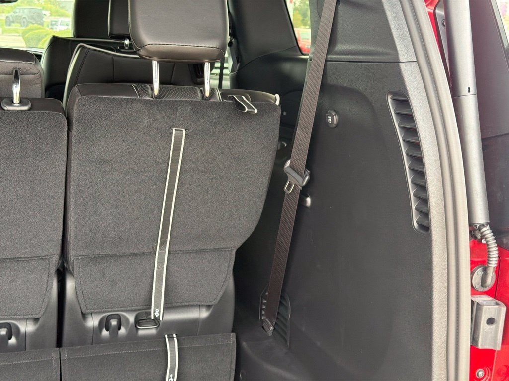 2027 Chrysler Pacifica Limited