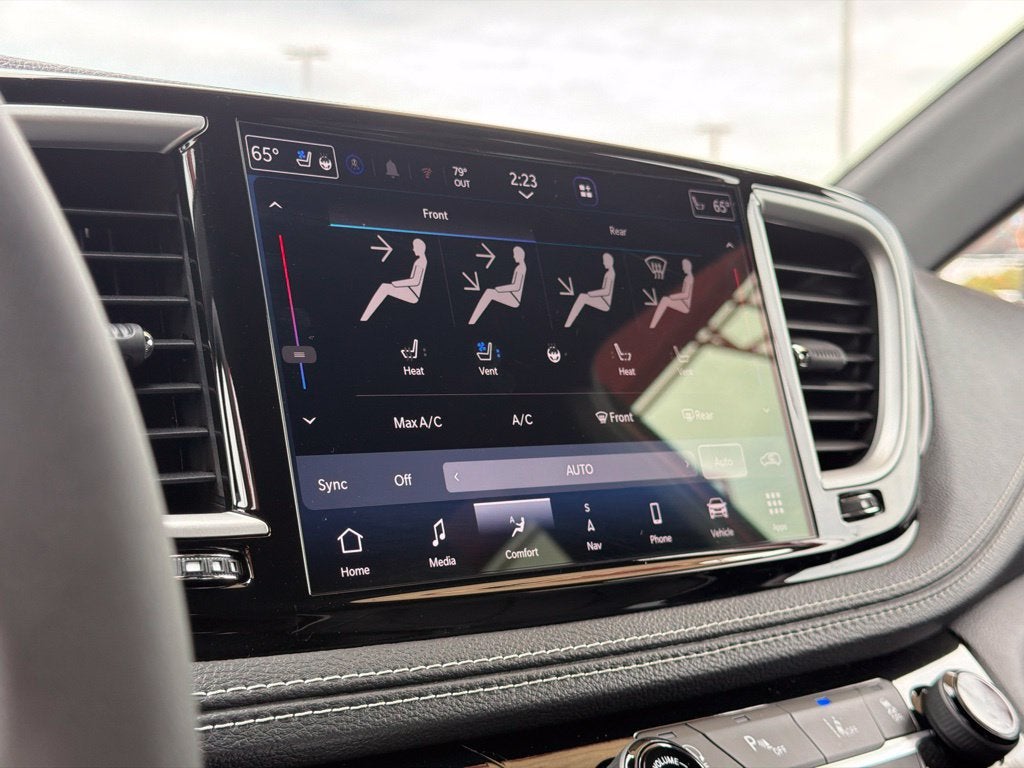 2027 Chrysler Pacifica Limited