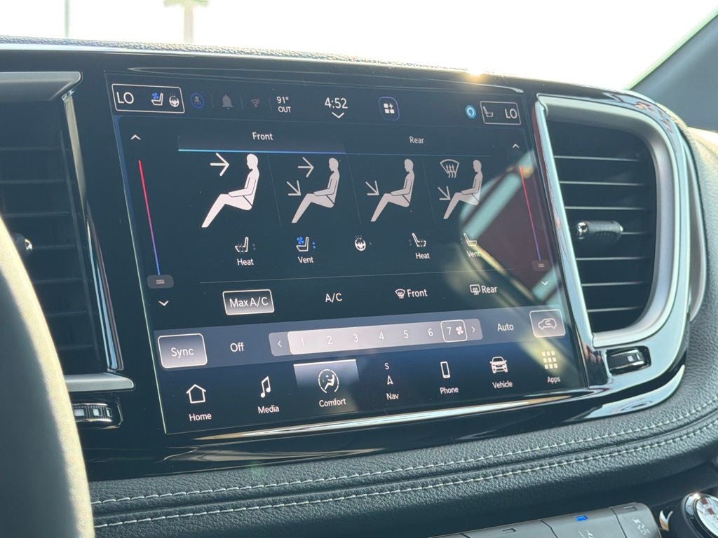 2027 Chrysler Pacifica Limited