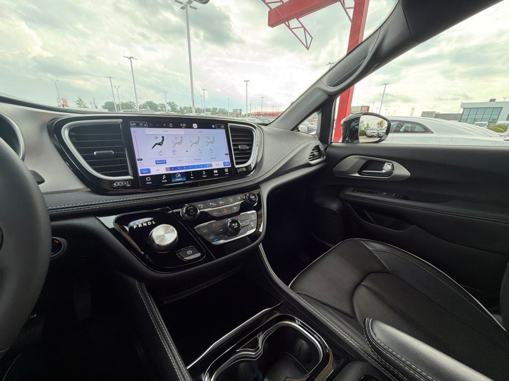 2024 Chrysler Pacifica Limited