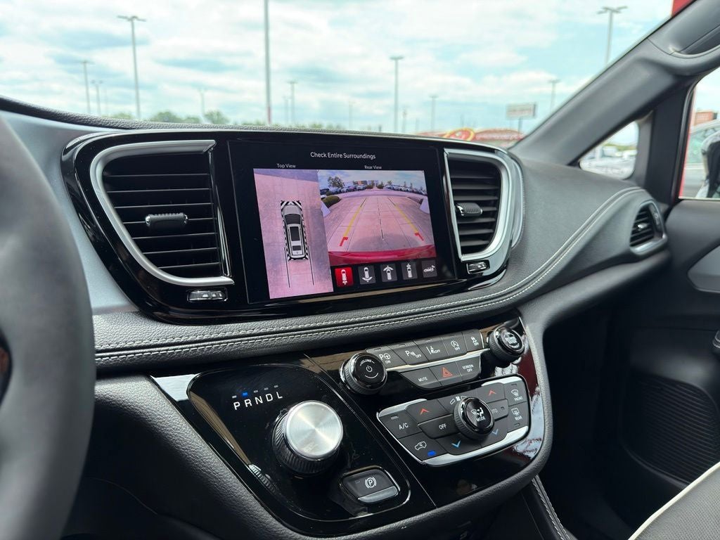 2025 Chrysler Pacifica Limited