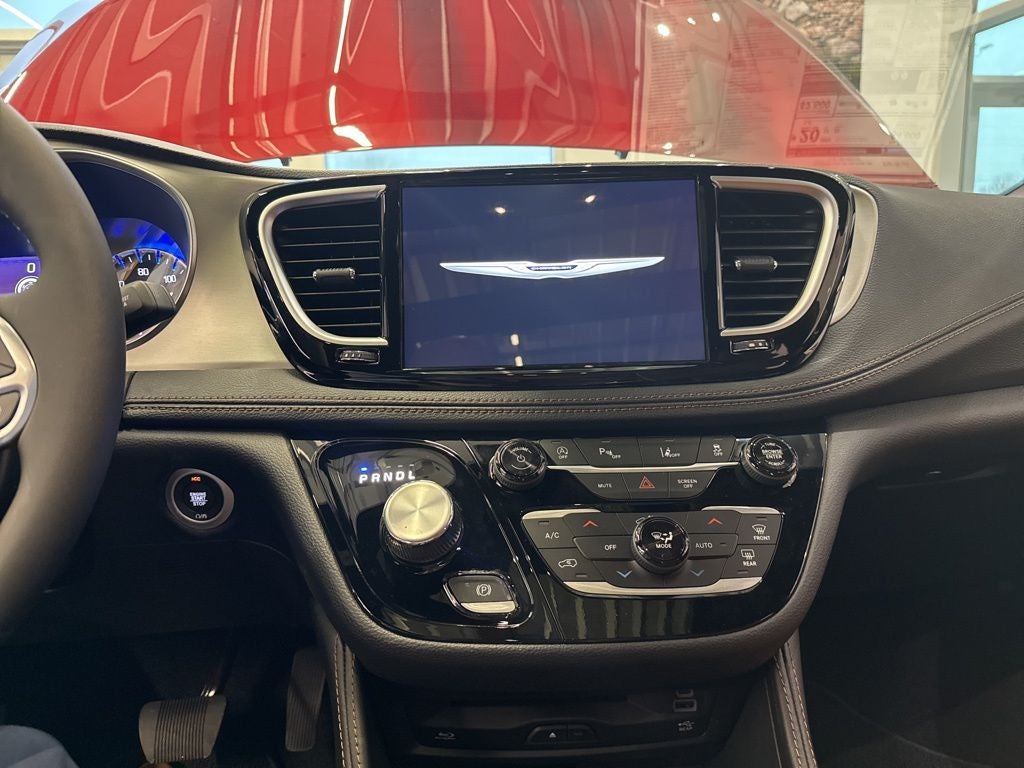 2026 Chrysler Pacifica Pinnacle