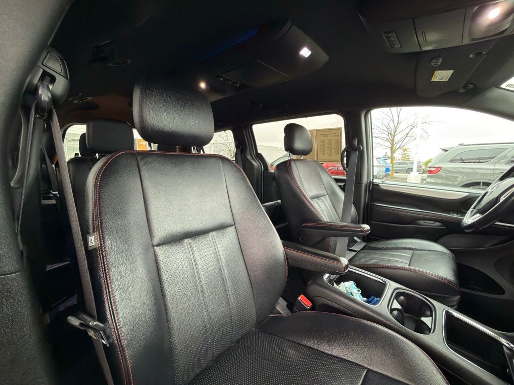 2015 Dodge Grand Caravan R/T