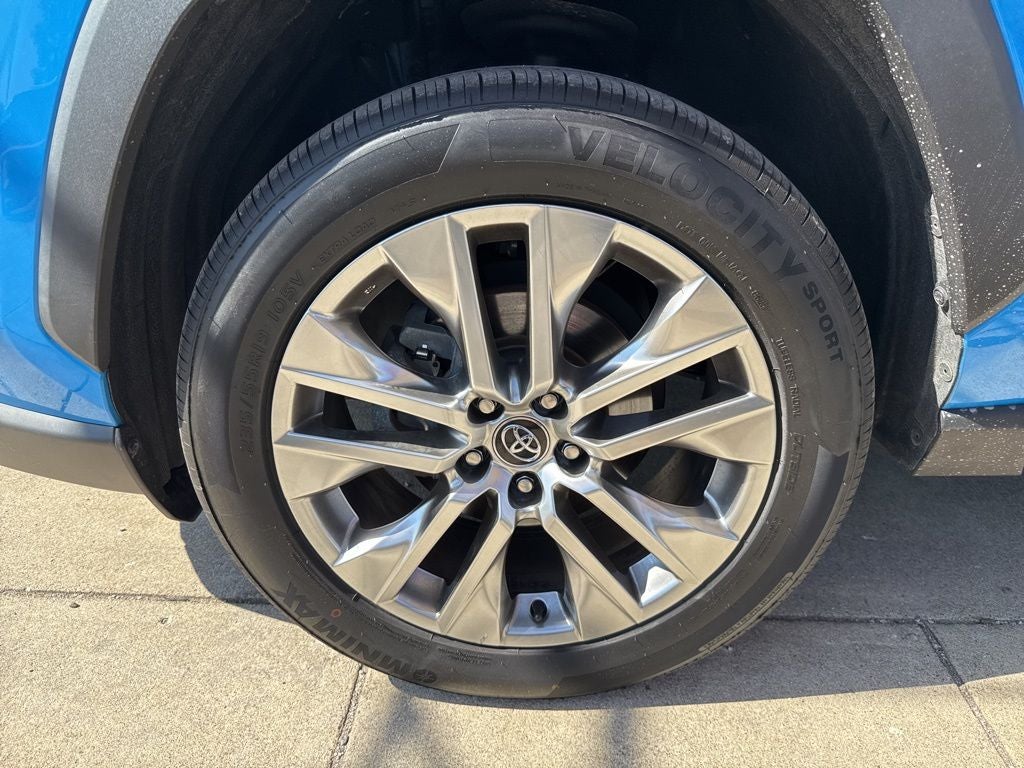 2020 Toyota RAV4 XLE Premium