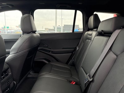 2026 Jeep Cherokee Overland