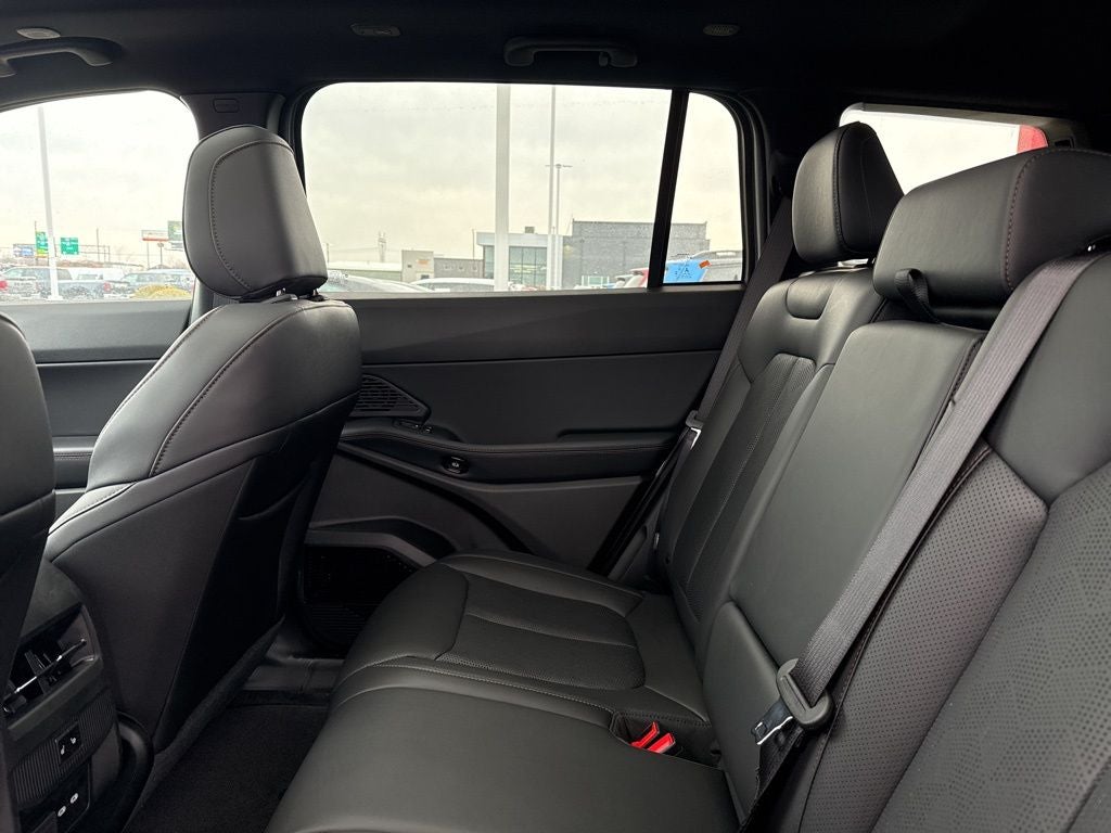 2026 Jeep Cherokee Overland