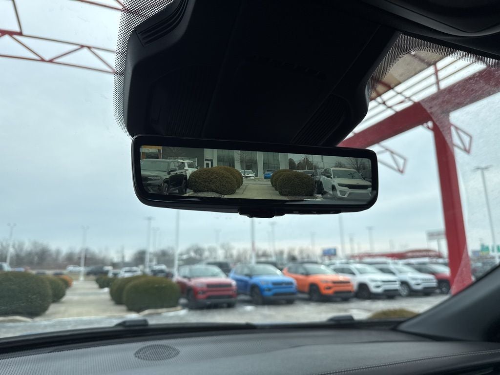 2026 Jeep Cherokee Overland