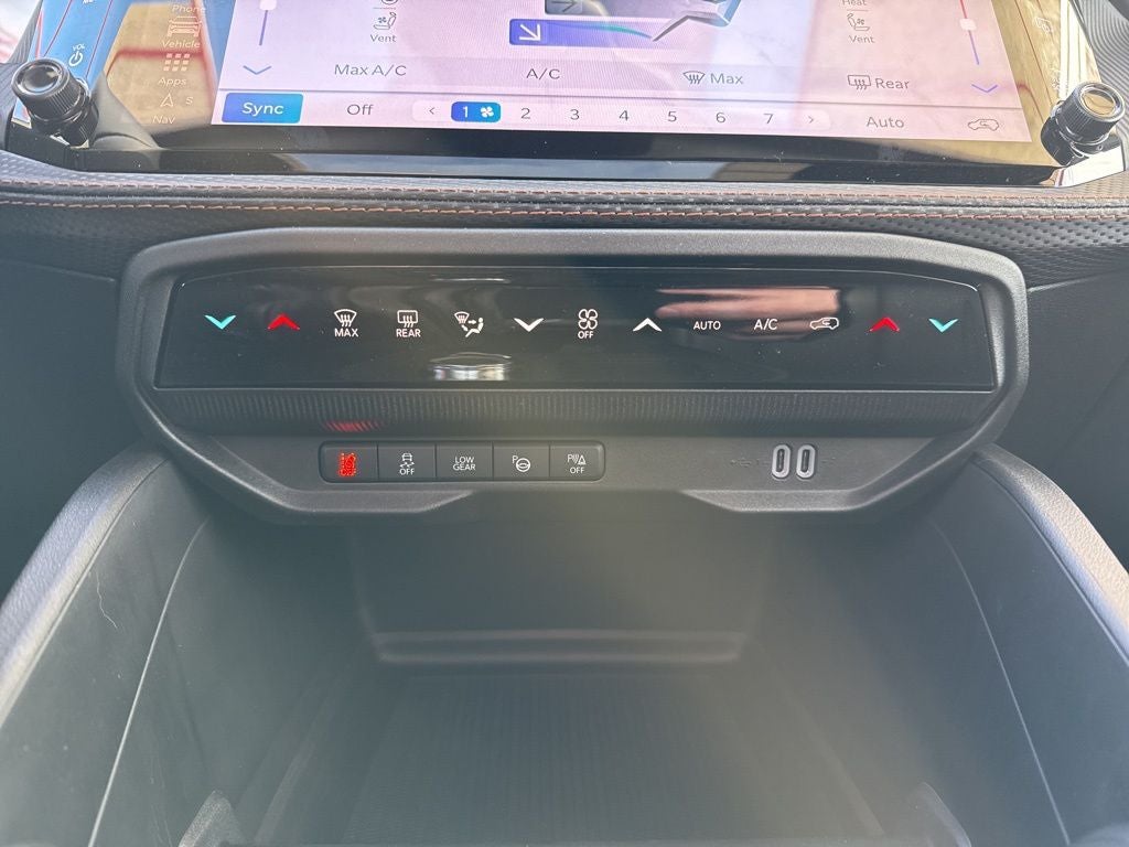 2026 Jeep Cherokee Overland