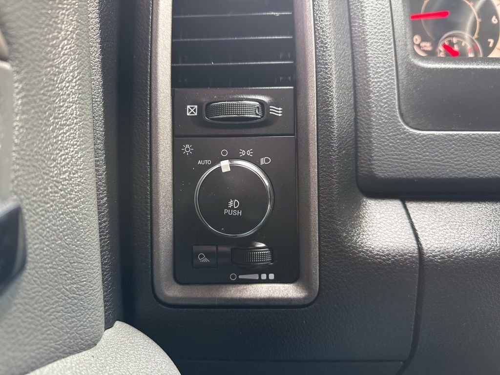 2017 RAM 1500 Express SHORT BED REG CAB