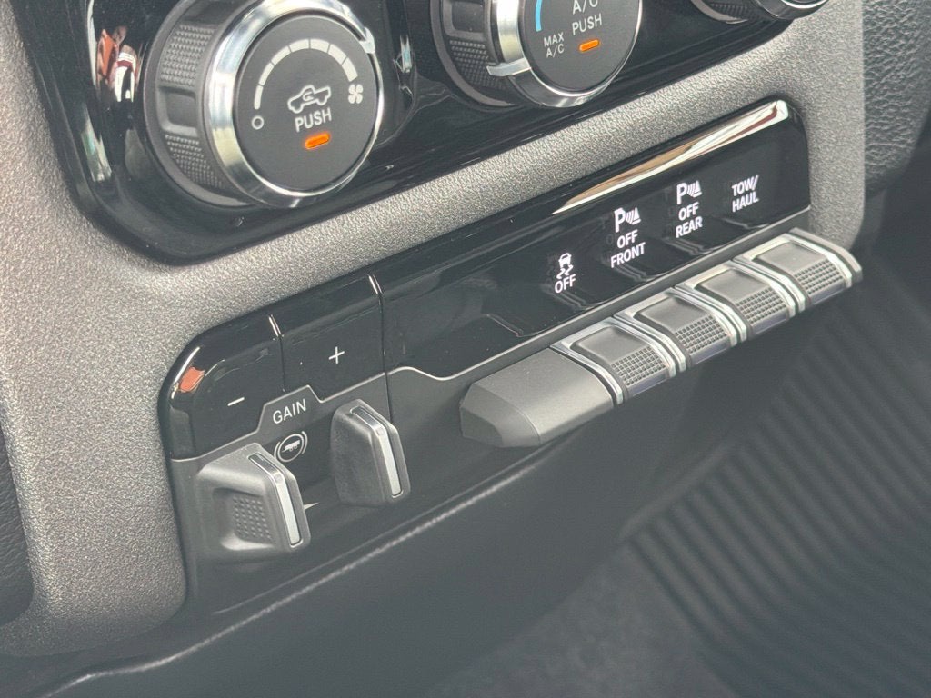 2027 RAM Ram 1500 Tradesman