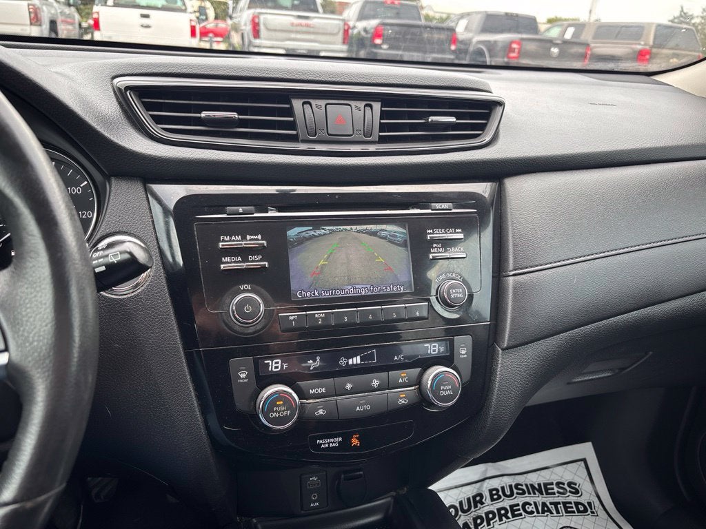 2017 Nissan Rogue SV