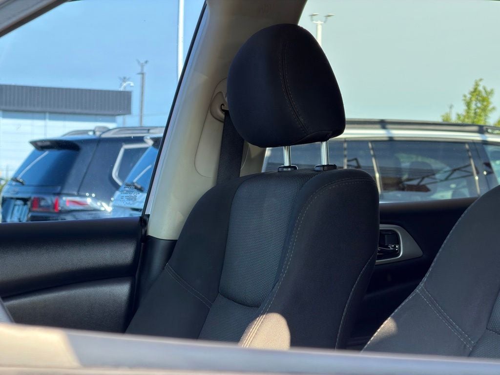 2020 Nissan Pathfinder S