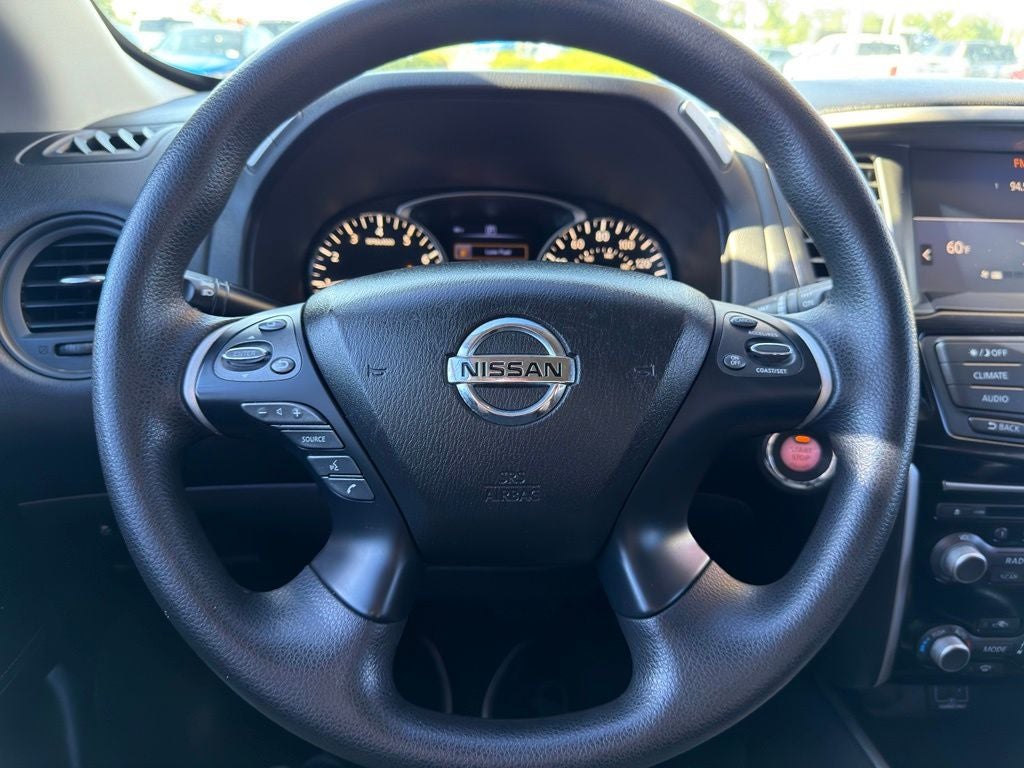 2020 Nissan Pathfinder S