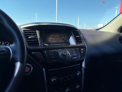 2020 Nissan Pathfinder S
