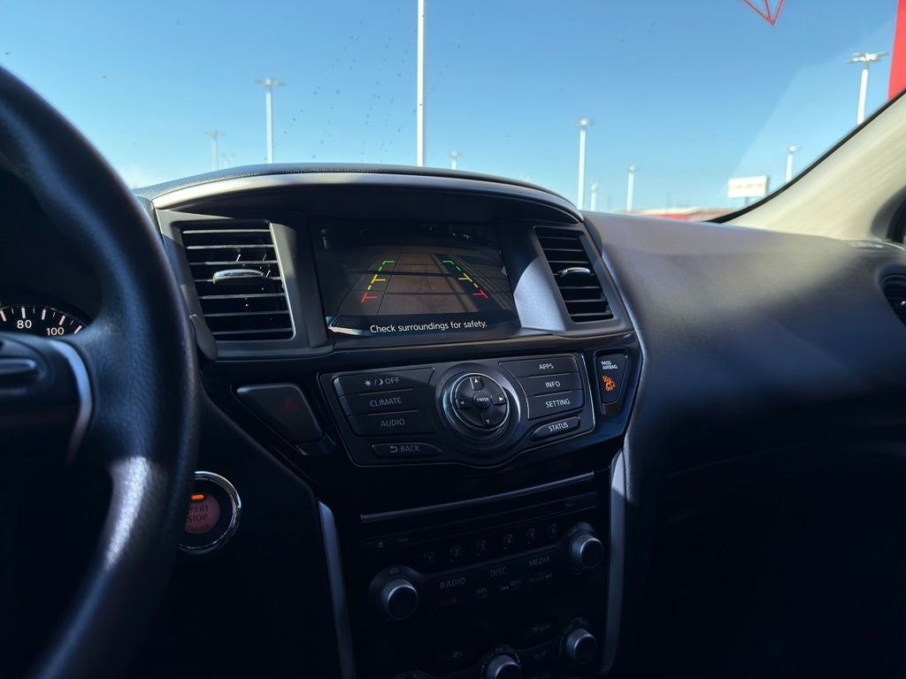 2020 Nissan Pathfinder S
