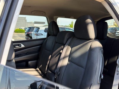 2020 Nissan Pathfinder S