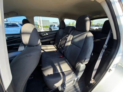 2020 Nissan Pathfinder S