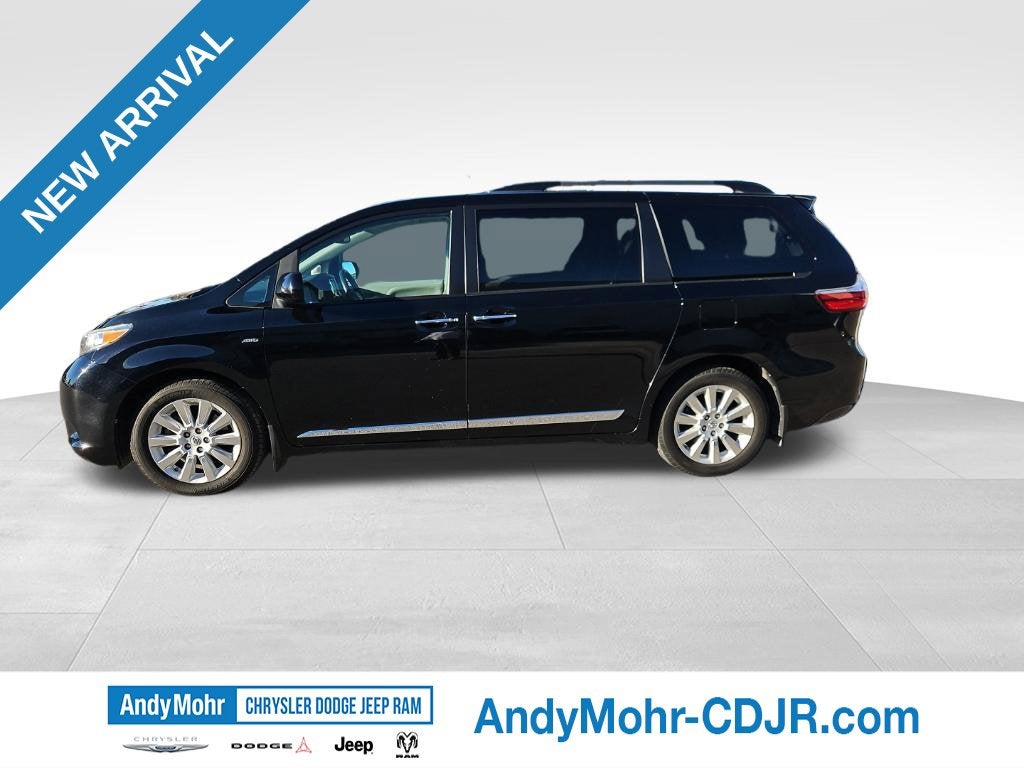 2016 Toyota Sienna XLE 7 Passenger