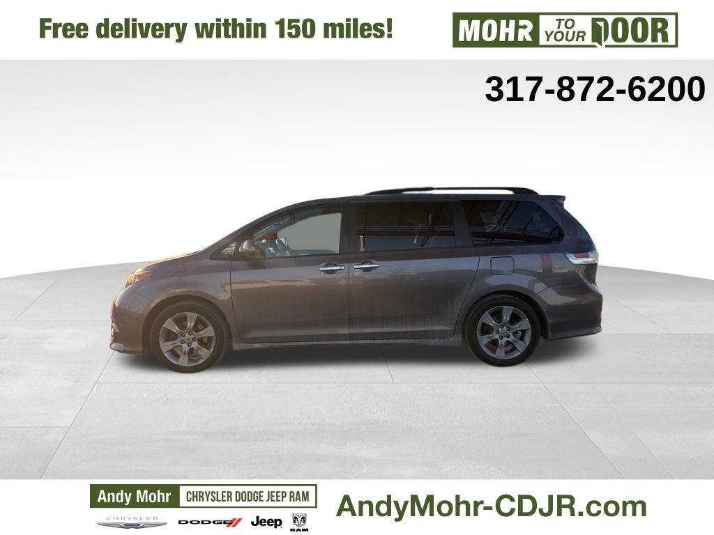 2014 Toyota Sienna SE 8 Passenger