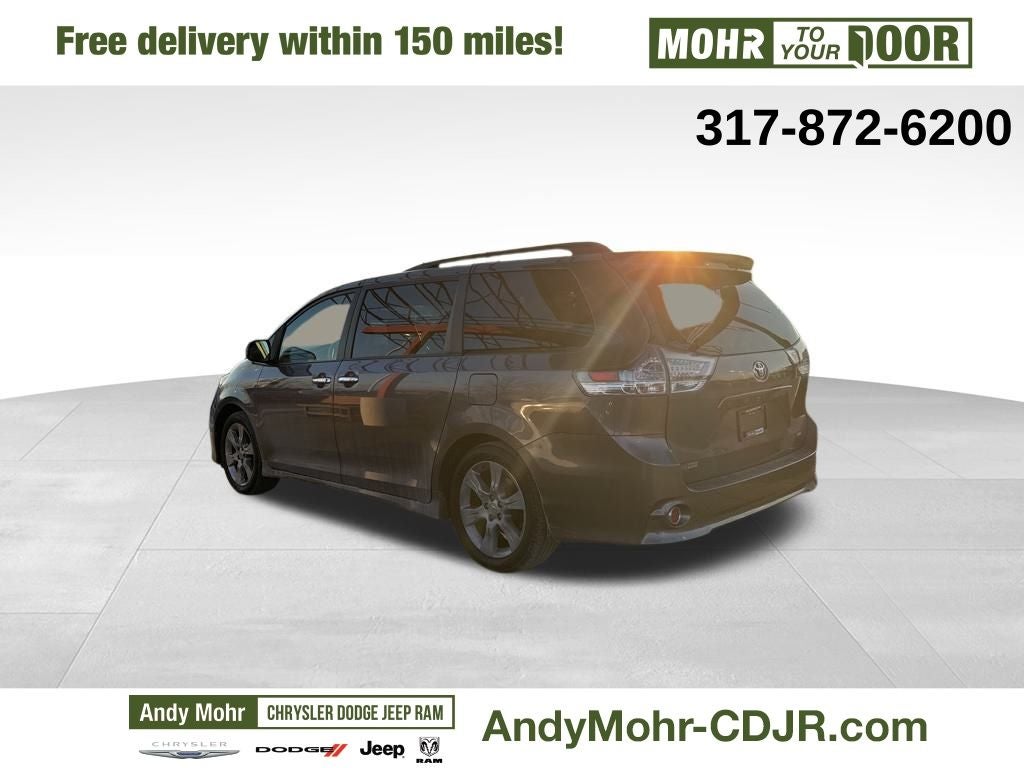 2014 Toyota Sienna SE 8 Passenger