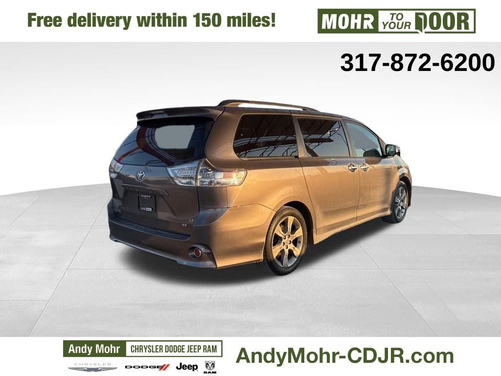 2014 Toyota Sienna SE 8 Passenger