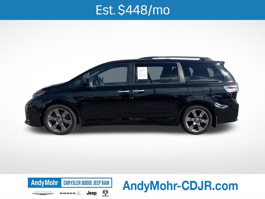 2020 Toyota Sienna SE 8 Passenger