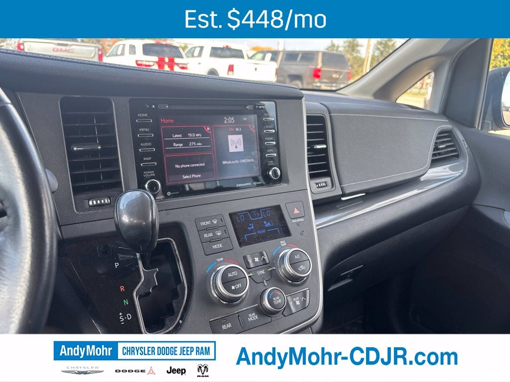 2020 Toyota Sienna SE 8 Passenger