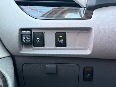 2015 Toyota Sienna XLE 8 Passenger