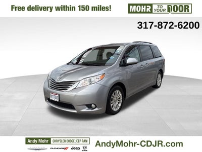 2017 Toyota Sienna XLE 8 Passenger