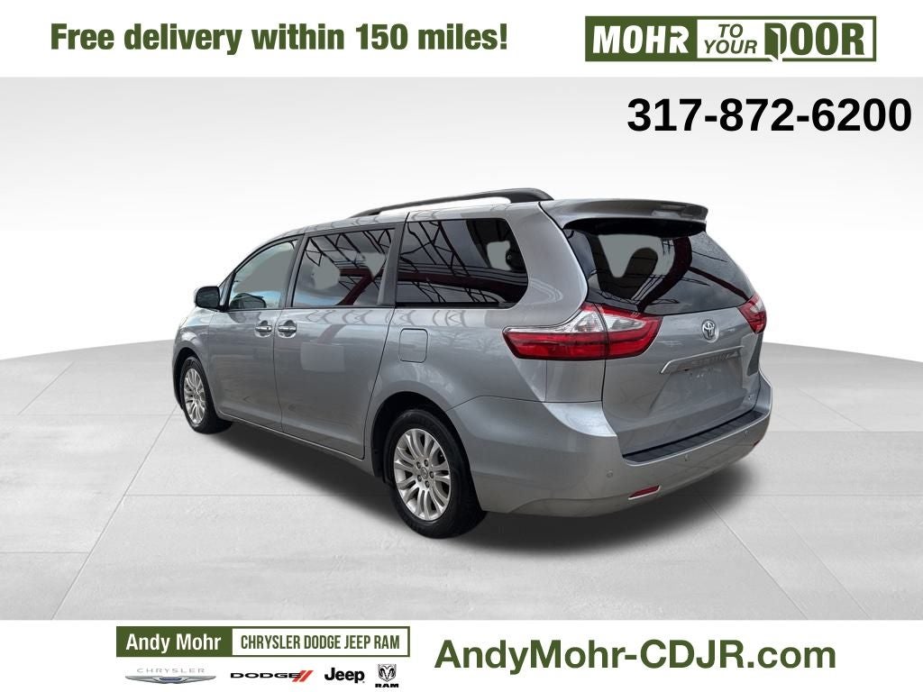 2017 Toyota Sienna XLE 8 Passenger