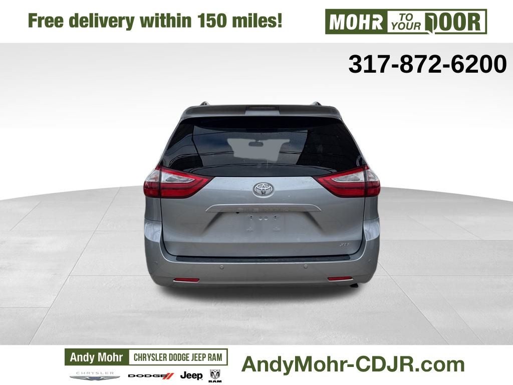 2017 Toyota Sienna XLE 8 Passenger
