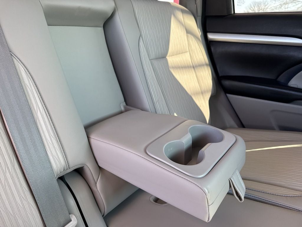 2018 Toyota Highlander LE Plus