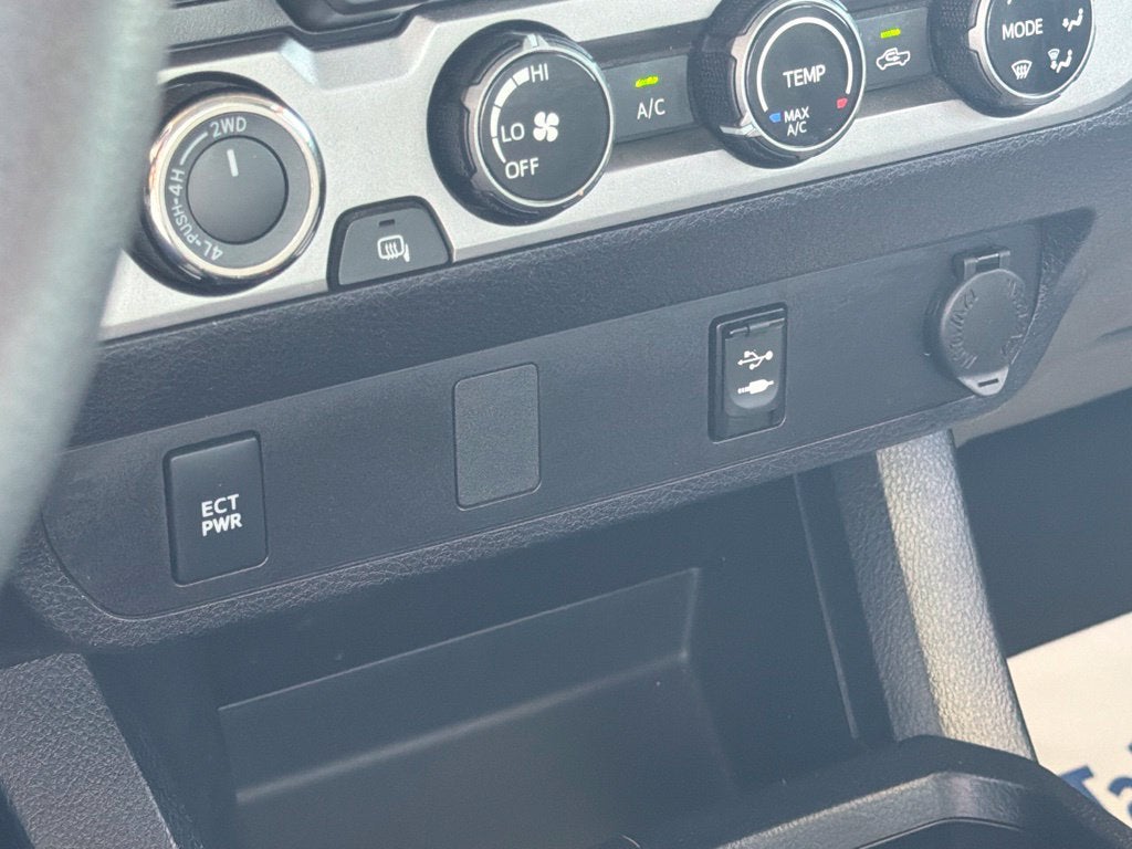 2018 Toyota Tacoma SR