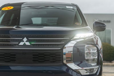 2024 Mitsubishi Outlander SE Black Edition