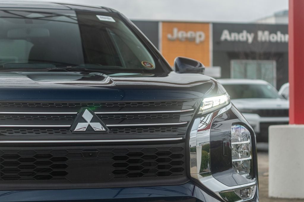 2024 Mitsubishi Outlander SE Black Edition