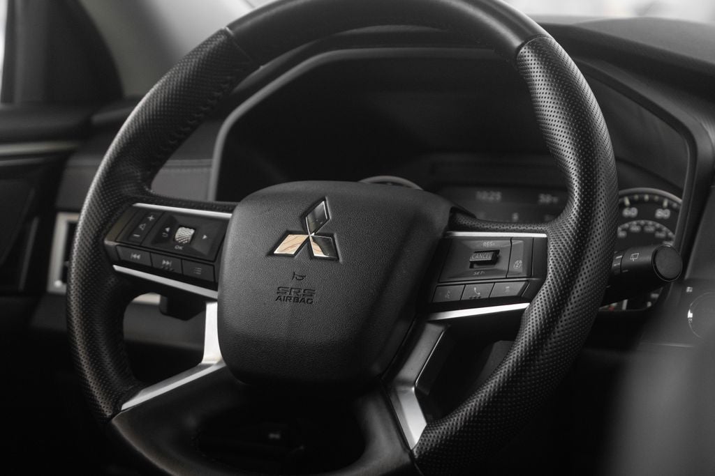 2024 Mitsubishi Outlander SE Black Edition