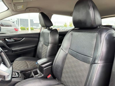 2022 Nissan Rogue Sport SV