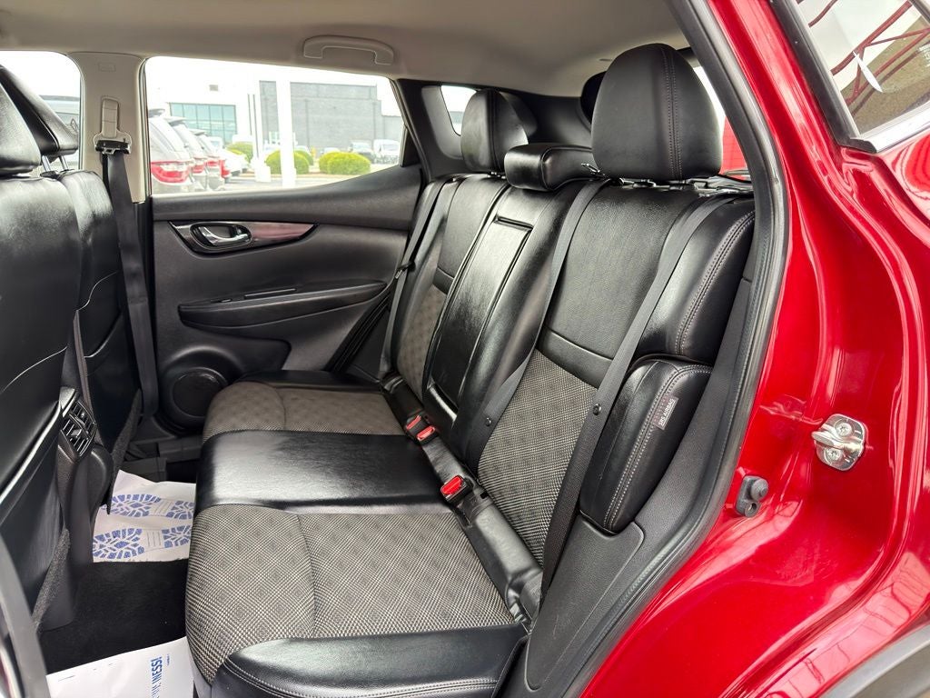 2022 Nissan Rogue Sport SV