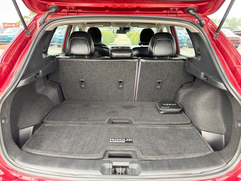 2022 Nissan Rogue Sport SV